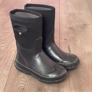 Bogs Solid Black Grasp Youth Size 1 Waterproof Rain Snow Boots